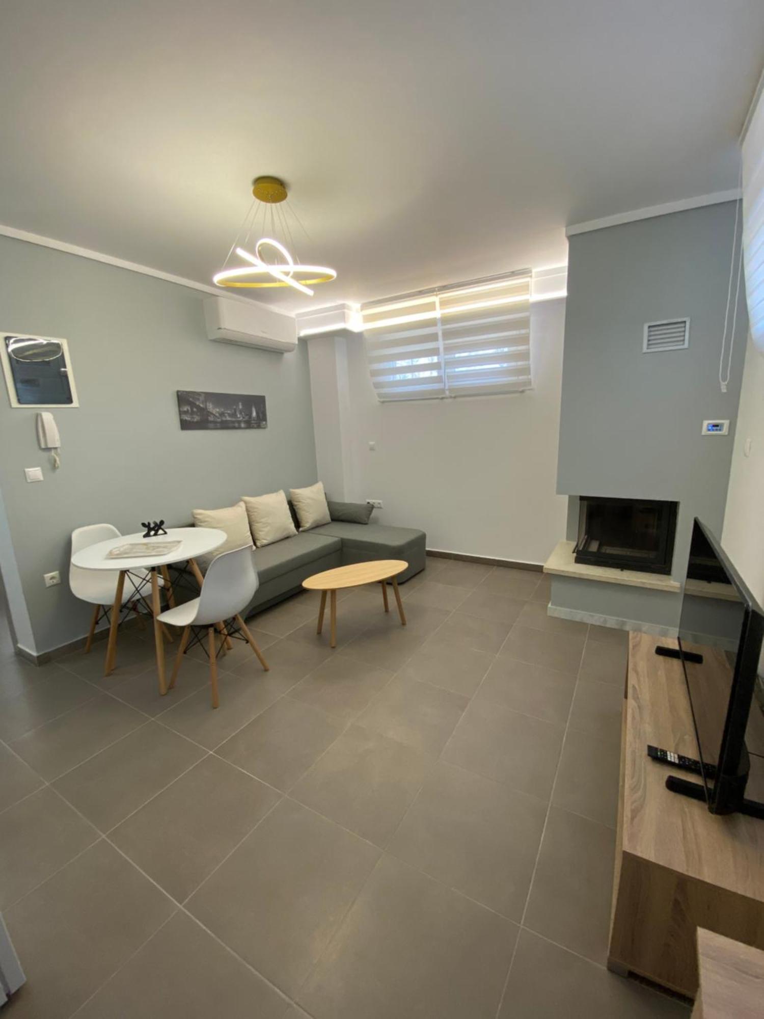 Efi'S Apartment Néa Mihanióna Kültér fotó